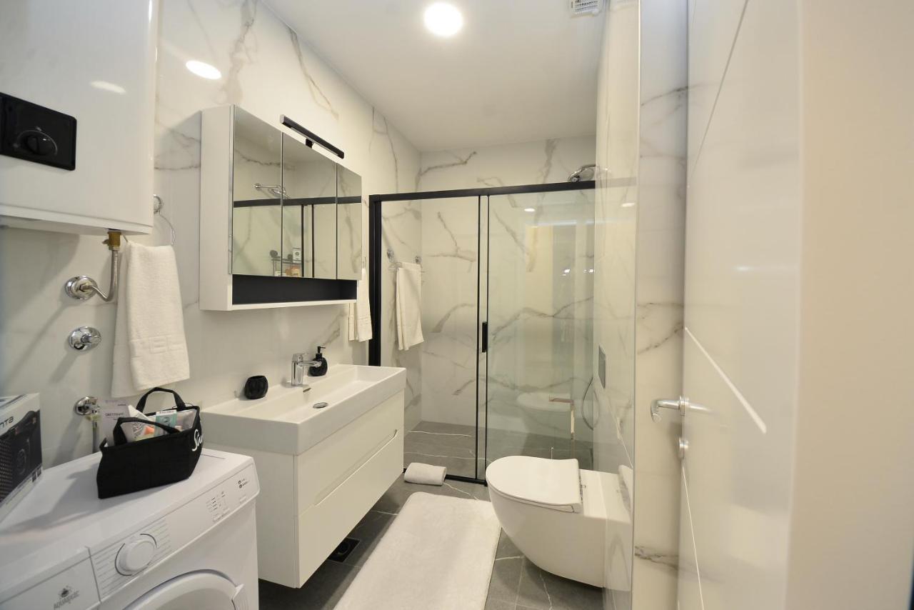 Pine 1 Apartment In The Center 트레빈예 외부 사진